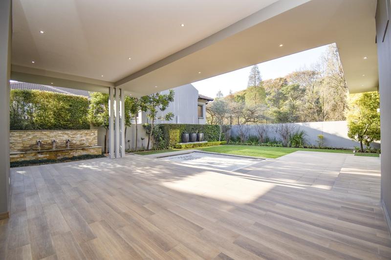 5 Bedroom Property for Sale in Hyde Park Gauteng