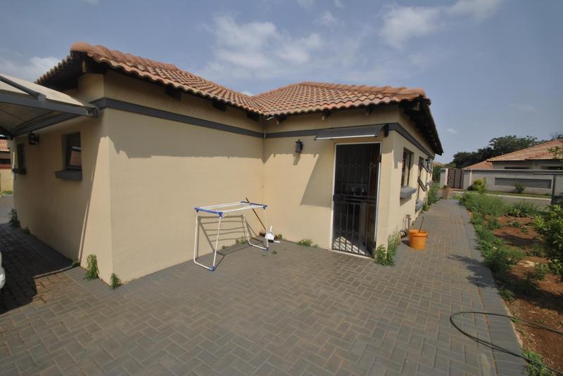 4 Bedroom Property for Sale in Dawn Park Gauteng