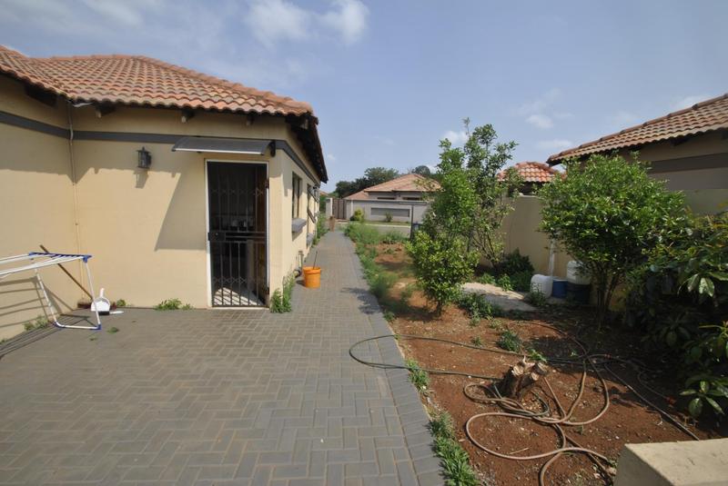 4 Bedroom Property for Sale in Dawn Park Gauteng