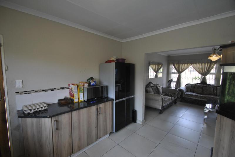 4 Bedroom Property for Sale in Dawn Park Gauteng