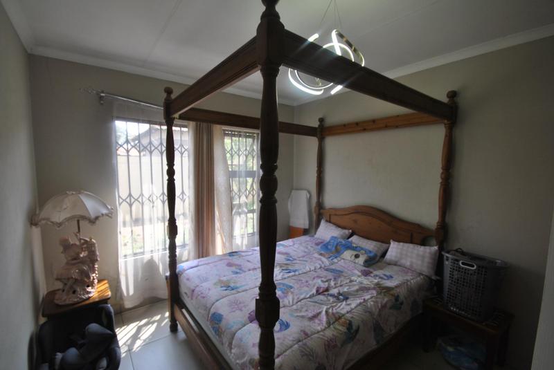 4 Bedroom Property for Sale in Dawn Park Gauteng