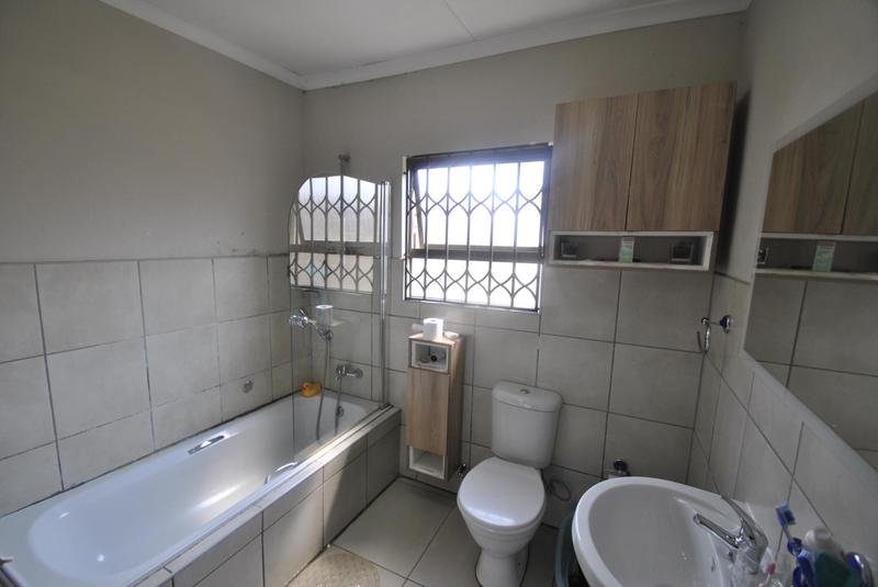 4 Bedroom Property for Sale in Dawn Park Gauteng