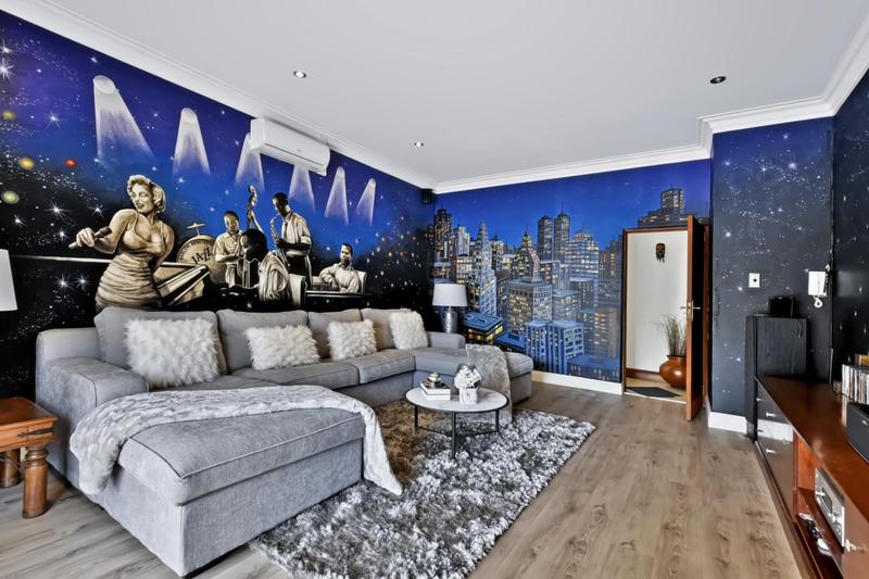 6 Bedroom Property for Sale in Northcliff Gauteng
