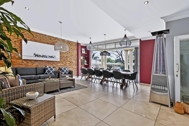 6 Bedroom Property for Sale in Northcliff Gauteng