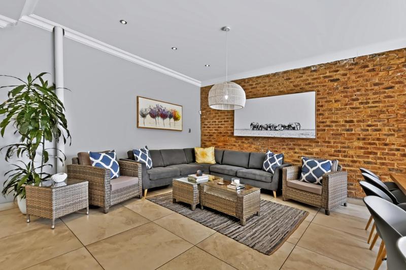 6 Bedroom Property for Sale in Northcliff Gauteng