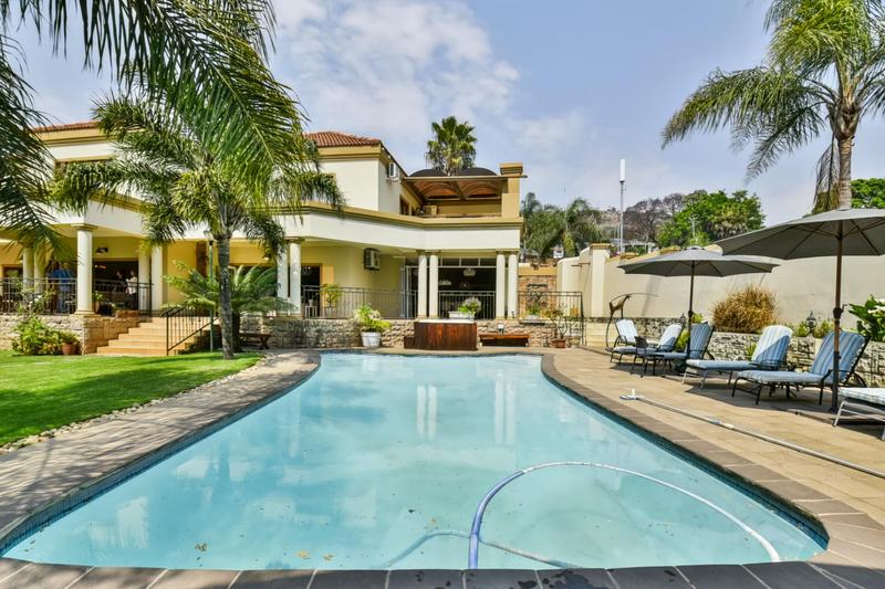 6 Bedroom Property for Sale in Northcliff Gauteng