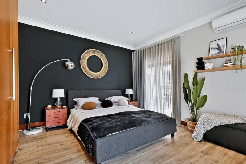 6 Bedroom Property for Sale in Northcliff Gauteng