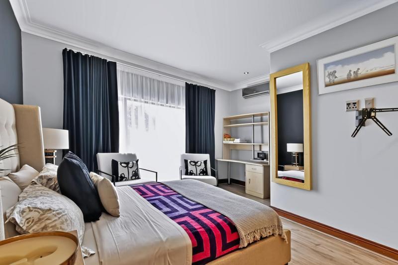 6 Bedroom Property for Sale in Northcliff Gauteng