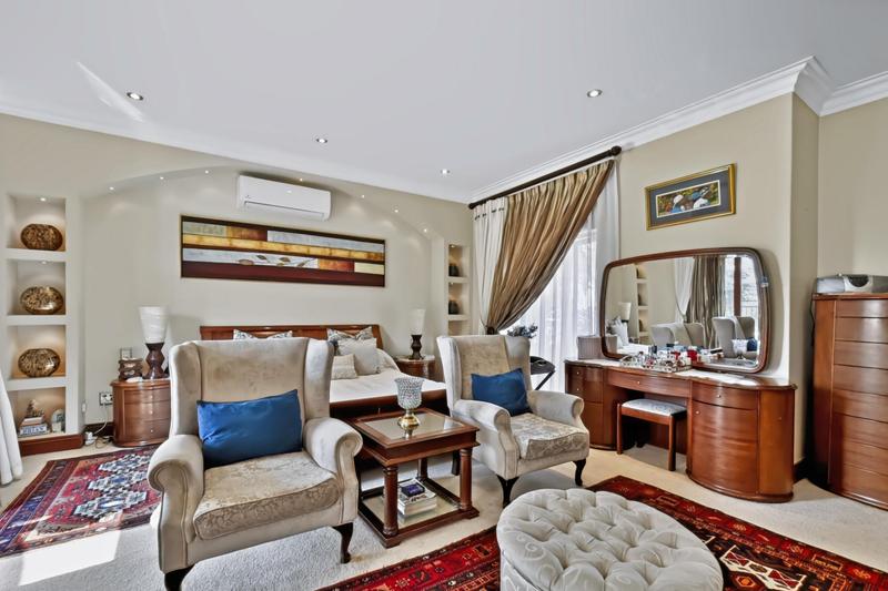 6 Bedroom Property for Sale in Northcliff Gauteng