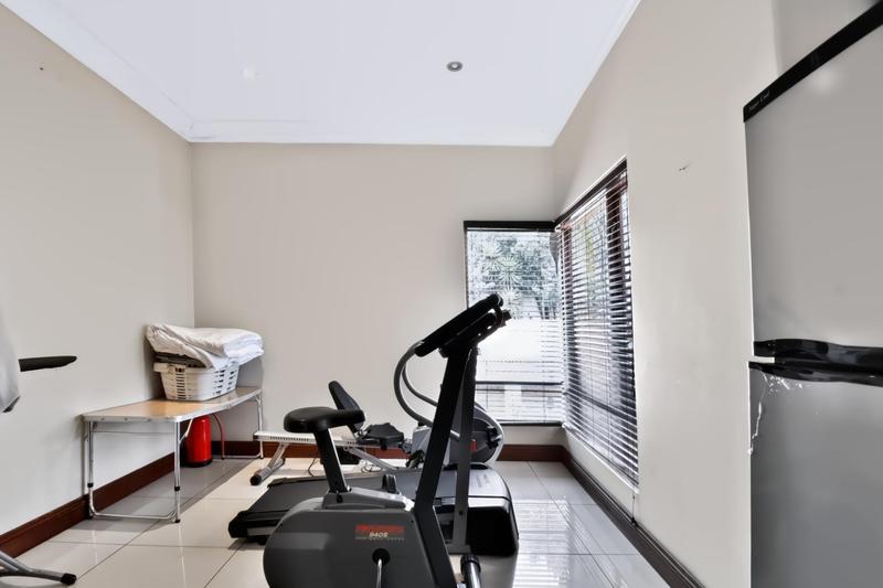 6 Bedroom Property for Sale in Northcliff Gauteng