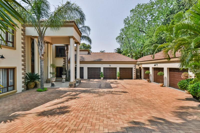 6 Bedroom Property for Sale in Northcliff Gauteng