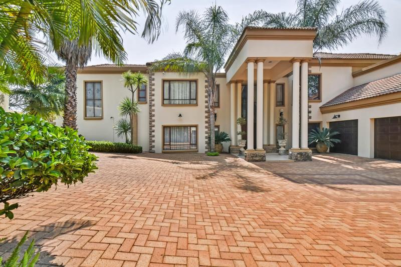 6 Bedroom Property for Sale in Northcliff Gauteng