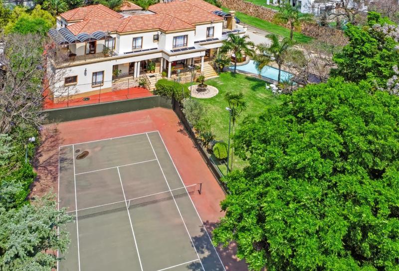 6 Bedroom Property for Sale in Northcliff Gauteng