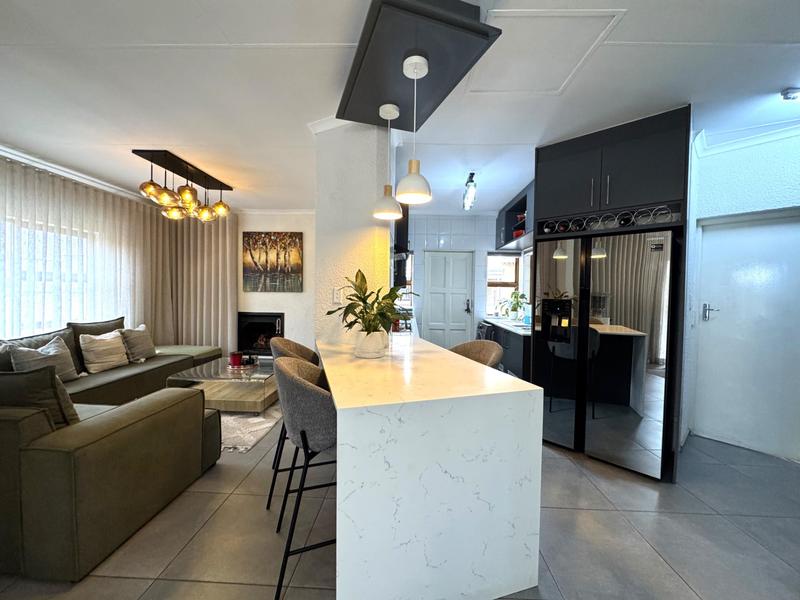 3 Bedroom Property for Sale in Pinehaven Gauteng