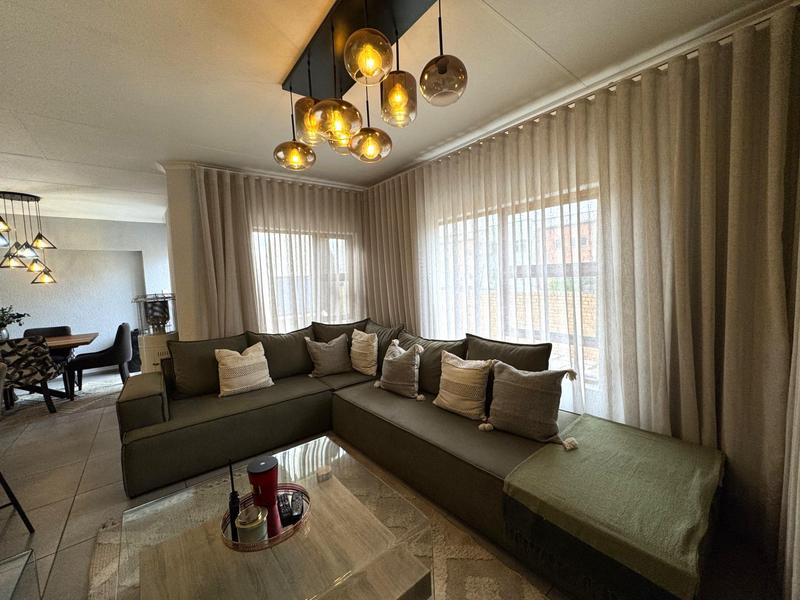 3 Bedroom Property for Sale in Pinehaven Gauteng
