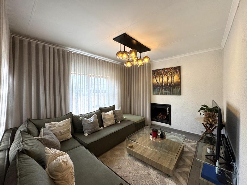 3 Bedroom Property for Sale in Pinehaven Gauteng
