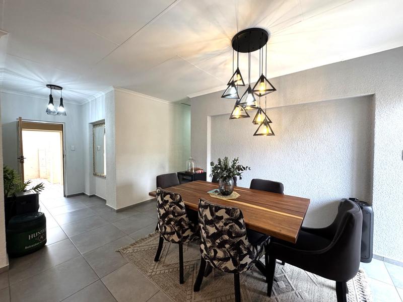 3 Bedroom Property for Sale in Pinehaven Gauteng
