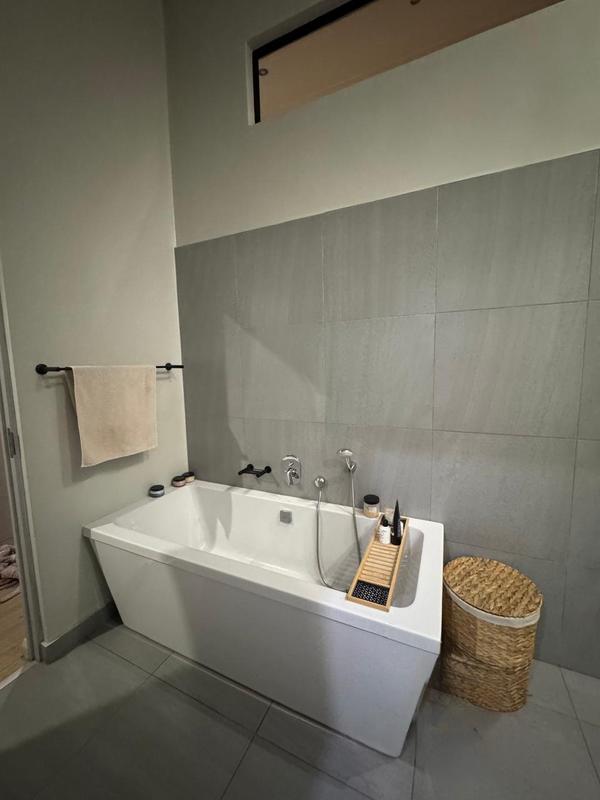 To Let 2 Bedroom Property for Rent in Midstream Estate Gauteng