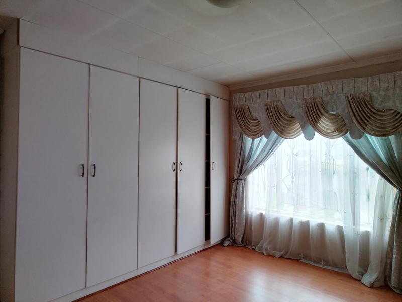 To Let 3 Bedroom Property for Rent in Clayville Gauteng