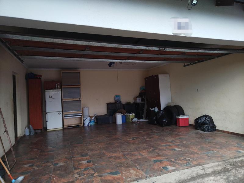 To Let 3 Bedroom Property for Rent in Clayville Gauteng