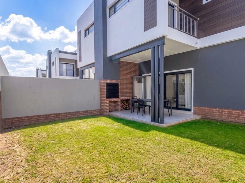 To Let 3 Bedroom Property for Rent in Sunninghill Gauteng