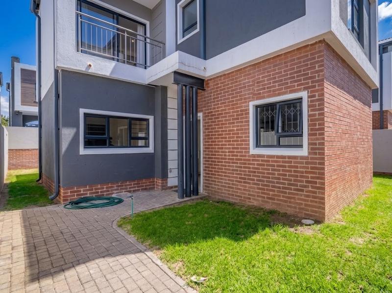 To Let 3 Bedroom Property for Rent in Sunninghill Gauteng