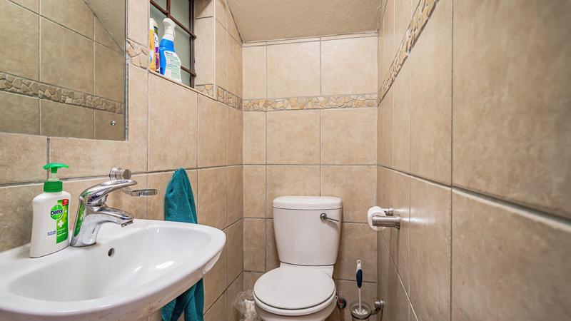 To Let 3 Bedroom Property for Rent in Edenvale Gauteng