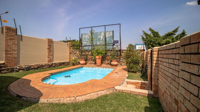 To Let 3 Bedroom Property for Rent in Edenvale Gauteng