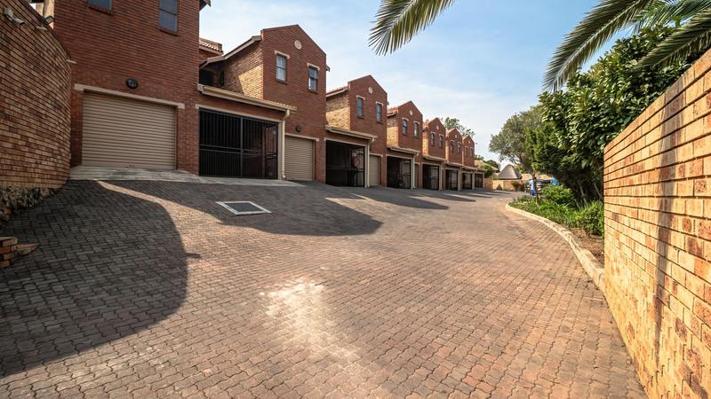 To Let 3 Bedroom Property for Rent in Edenvale Gauteng