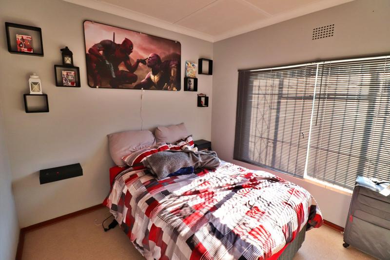 3 Bedroom Property for Sale in Dawnview Gauteng