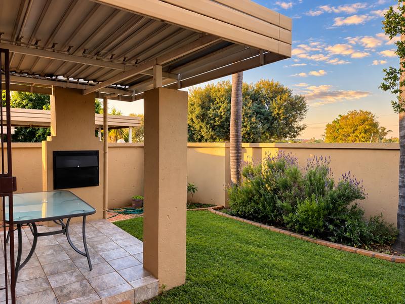 4 Bedroom Property for Sale in Amberfield Gauteng