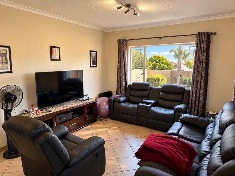4 Bedroom Property for Sale in Amberfield Gauteng
