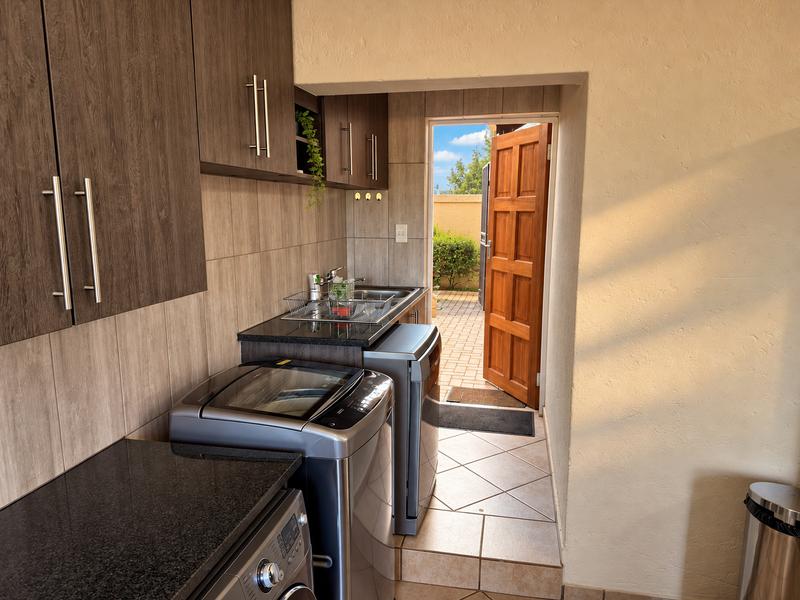 4 Bedroom Property for Sale in Amberfield Gauteng