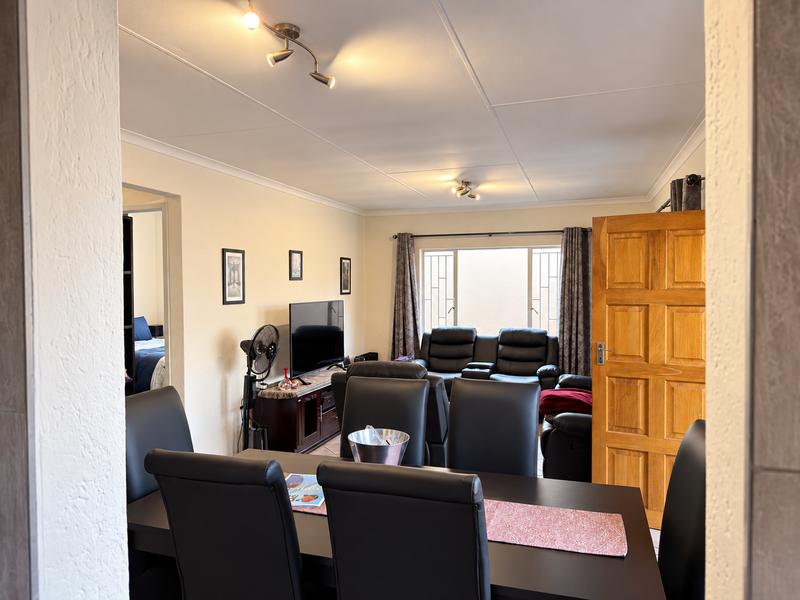 4 Bedroom Property for Sale in Amberfield Gauteng