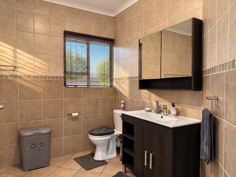 4 Bedroom Property for Sale in Amberfield Gauteng