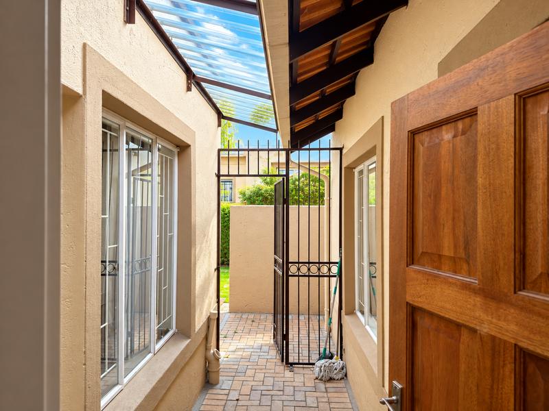 4 Bedroom Property for Sale in Amberfield Gauteng