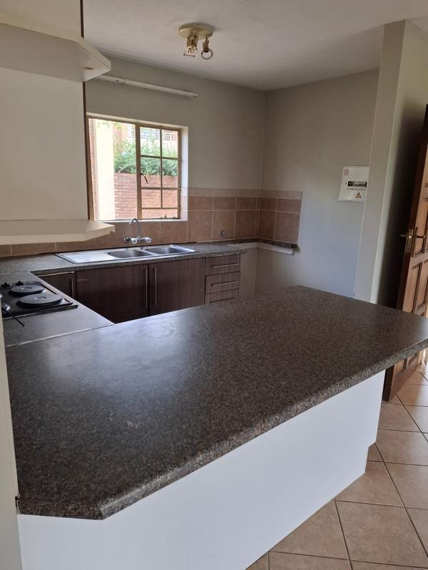 To Let 2 Bedroom Property for Rent in Mooikloof Ridge Gauteng