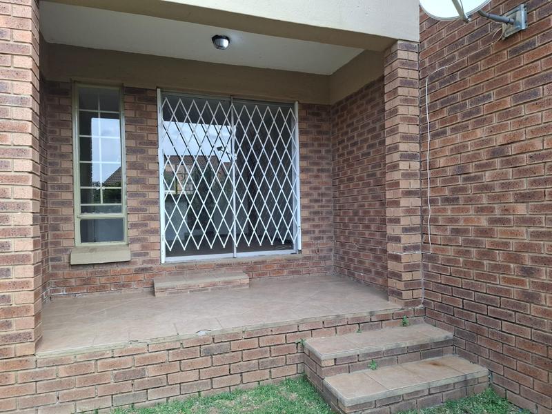 To Let 2 Bedroom Property for Rent in Mooikloof Ridge Gauteng
