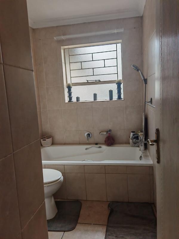 3 Bedroom Property for Sale in Vanderbijlpark SE 3 Gauteng