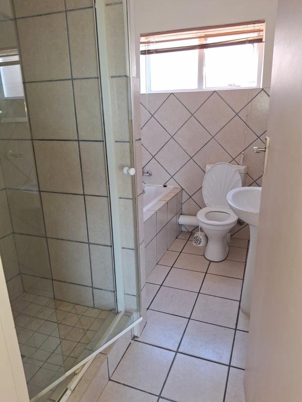 2 Bedroom Property for Sale in Vanderbijlpark SE 4 Gauteng