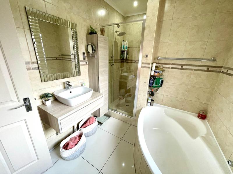 4 Bedroom Property for Sale in Chancliff Ridge Gauteng