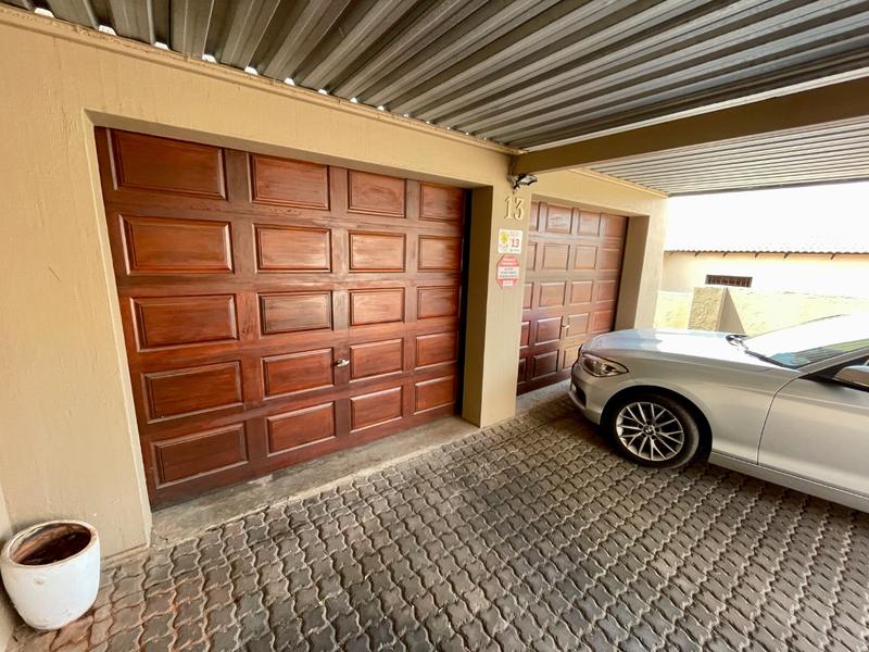 4 Bedroom Property for Sale in Chancliff Ridge Gauteng