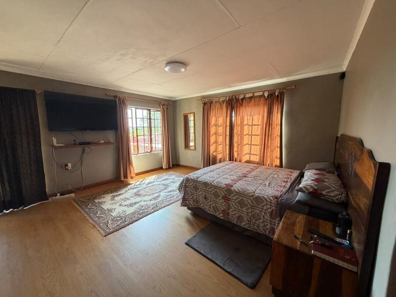 4 Bedroom Property for Sale in Derdepoort Gauteng