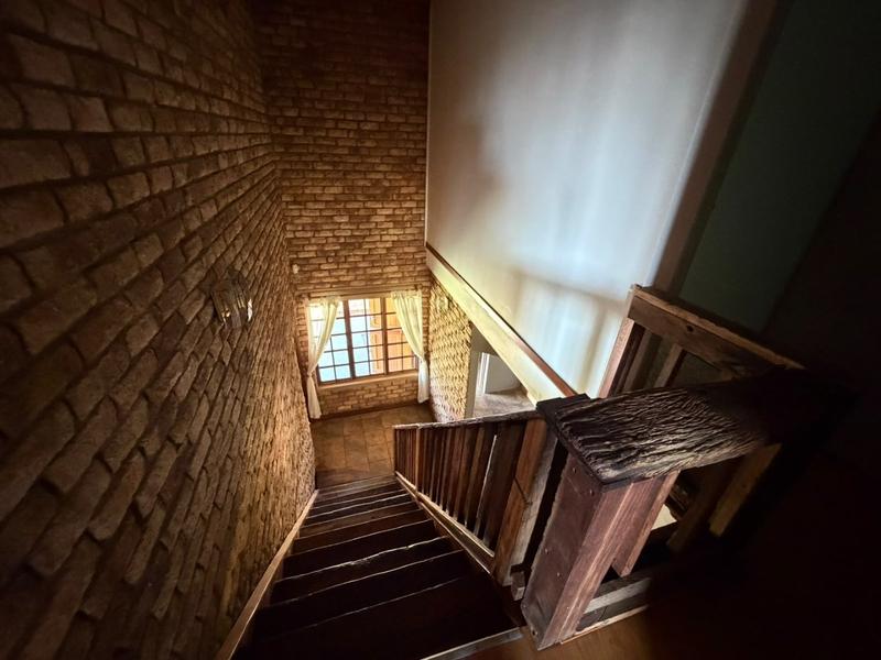 4 Bedroom Property for Sale in Derdepoort Gauteng