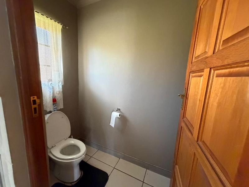 4 Bedroom Property for Sale in Derdepoort Gauteng