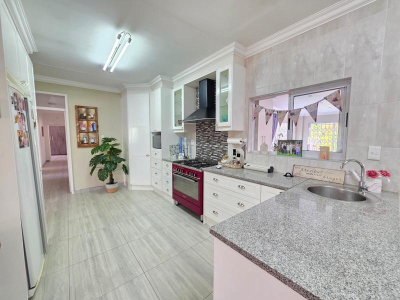 4 Bedroom Property for Sale in Golf Park Gauteng