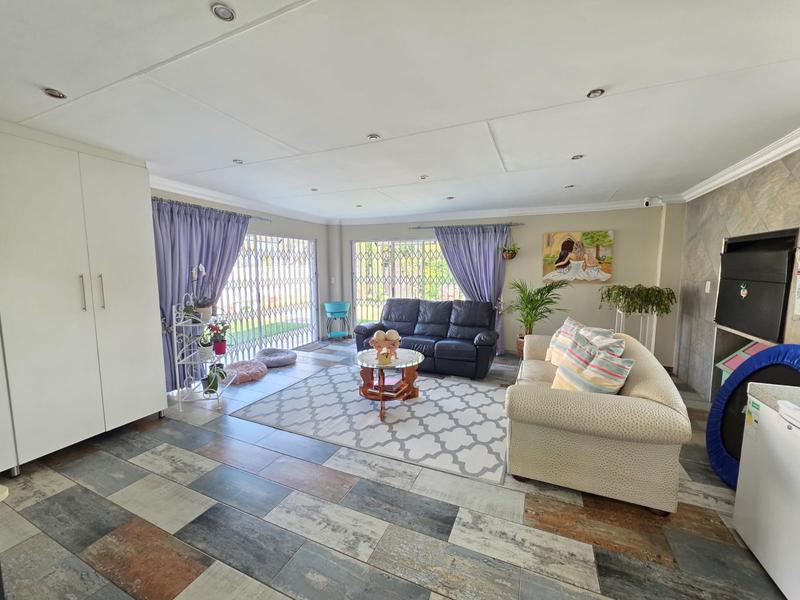 4 Bedroom Property for Sale in Golf Park Gauteng