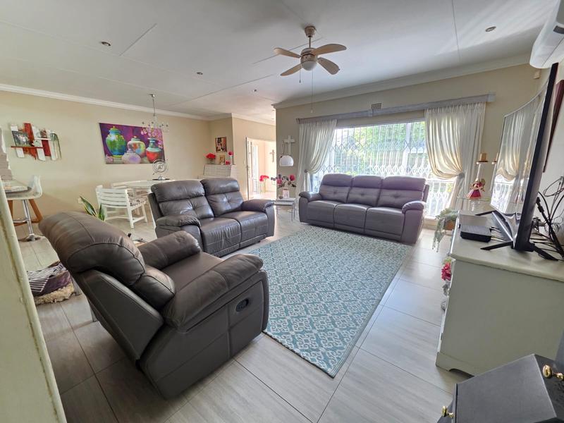 4 Bedroom Property for Sale in Golf Park Gauteng