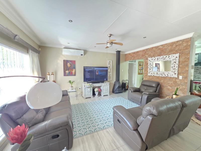 4 Bedroom Property for Sale in Golf Park Gauteng