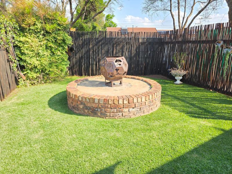 4 Bedroom Property for Sale in Golf Park Gauteng
